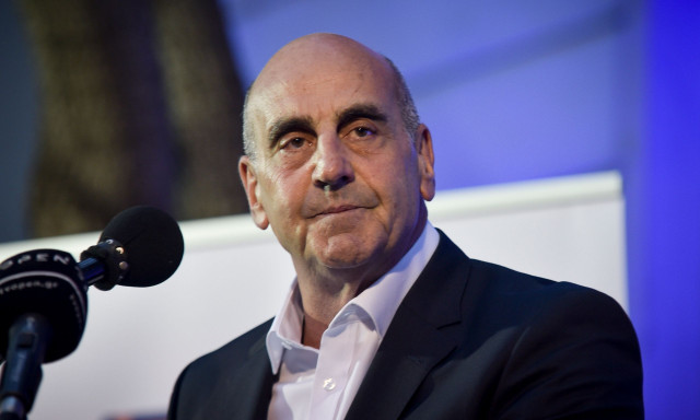 Γιώργος Βουλγαράκης: Πήρε το μικρόφωνο να τραγουδήσει και έγινε viral