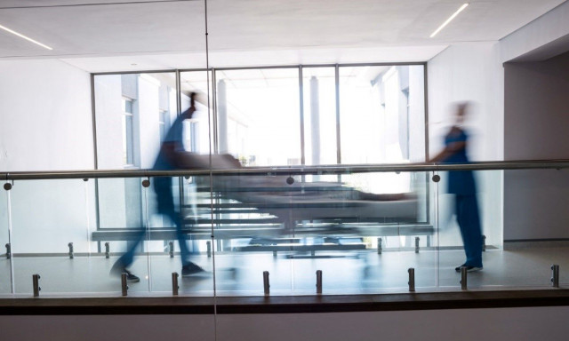 O μικρός Ραφαήλ χρειάζεται την οικονομική στήριξή μας για να χειρουργηθεί άμεσα στην Αγγλία