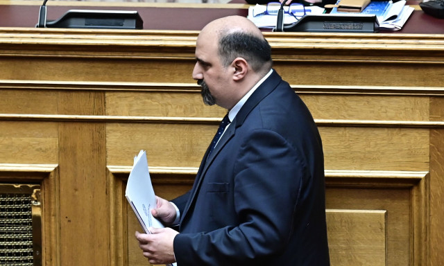 Τέμπη - Τριαντόπουλος: Παραπέμφθηκε στο Δικαστικό Συμβούλιο με 190 ψήφους