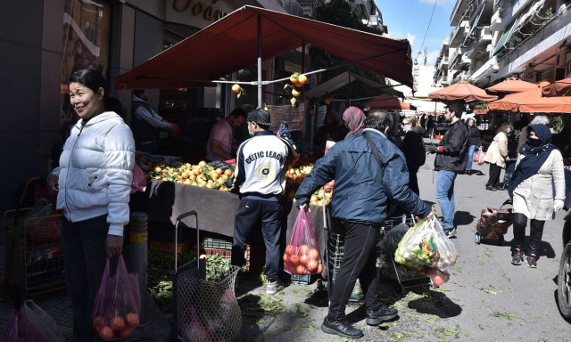 Θεσσαλονίκη: Ρομά έκλεψαν 87χρονη που κινούνταν με αναπηρικό αμαξίδιο σε λαϊκή αγορά