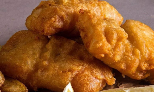 25η Μαρτίου: Το «χρυσό» tip του Άκη Πετρετζίκη για τραγανό κουρκούτι στον μπακαλιάρο