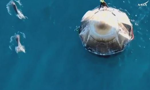 ΝΑSA: Ένα κοπάδι από δελφίνια υποδέχθηκε τους «ξεχασμένους» αστροναύτες - Βίντεο