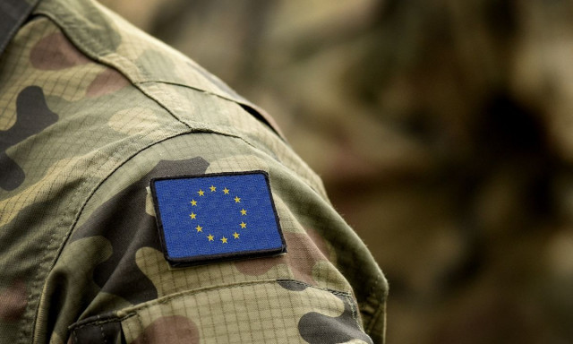 Μακρόν: Οι αρχηγοί γενικών επιτελείων της ΕΕ θα συνεδριάσουν για τον "σκιώδη στόλο" της Ρωσίας