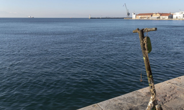 Θεσσαλονίκη: 77χρονη εντοπίστηκε νεκρή στον Θερμαϊκό - Η ανακοίνωση του Λιμενικού