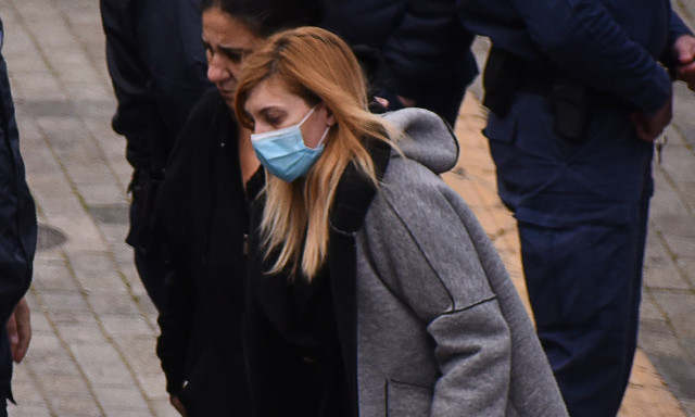 Ρούλα Πισπιρίγκου: Συγκλονίζουν οι διάλογοι με την αδελφή της και το Μάνο Δασκαλάκη