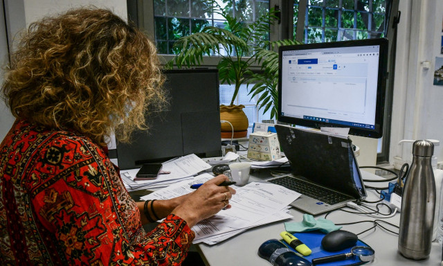 Ποιοι γλυτώνουν τα δικαστήρια για ληξιπρόθεσμα χρέη σε Εφορία και Δημόσιο