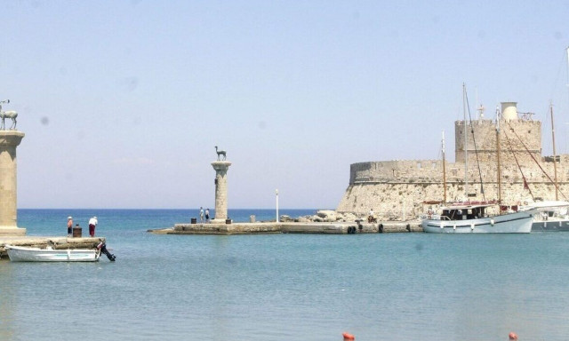 Έφοδος στην Πολεοδομία Ρόδου: «Δεν υπάρχουν συλλήψεις, γίνεται έρευνα», λέει ο δήμαρχος