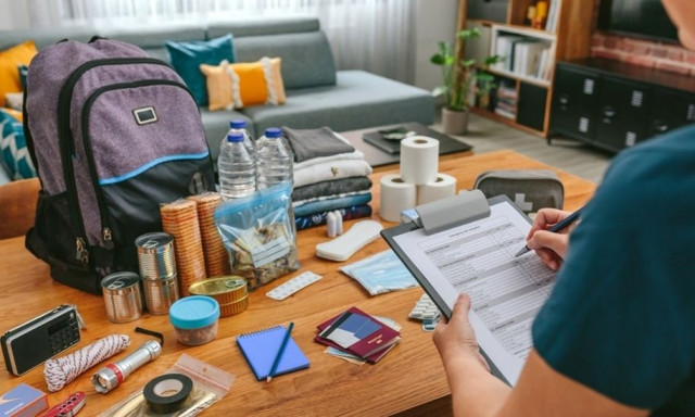 Πολωνία: Οδηγός «Πώς να επιβιώσετε για τρείς ημέρες» για όλους τους κατοίκους της χώρας