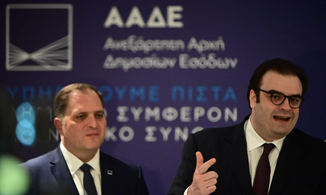 Συνάντηση Πιερρακάκη – Πιτσιλή στο υπουργείο Οικονομικών