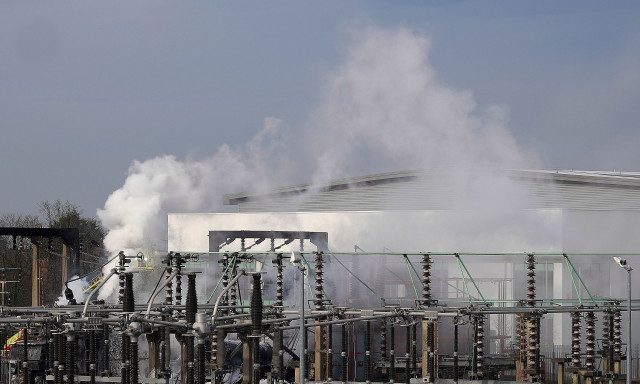 Heathrow: Η αντιτρομοκρατική αναζητά τα αίτια της φωτιάς -Τι εξετάζουν οι Αρχές