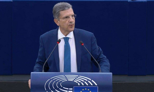 Αυτιάς σε Γερμανό ευρωβουλευτή: «Αν σας ζητήσει ο Ερντογάν το Μόναχο τι θα πείτε»;