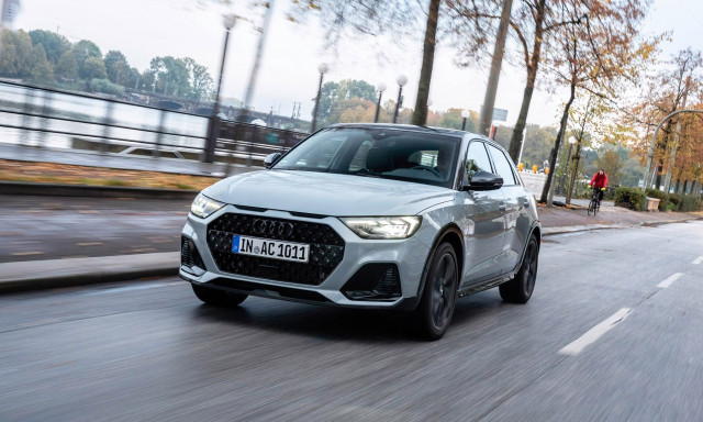 Η Audi θα κρατήσει για πολύ ακόμα τους κινητήρες εσωτερικής καύσης