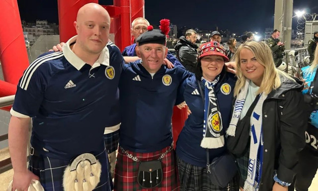 Heathrow: «Μας κόστισε 500 ευρώ το νέο εισιτήριο», λέει στο Newsbomb δημοσιογράφος του BBC