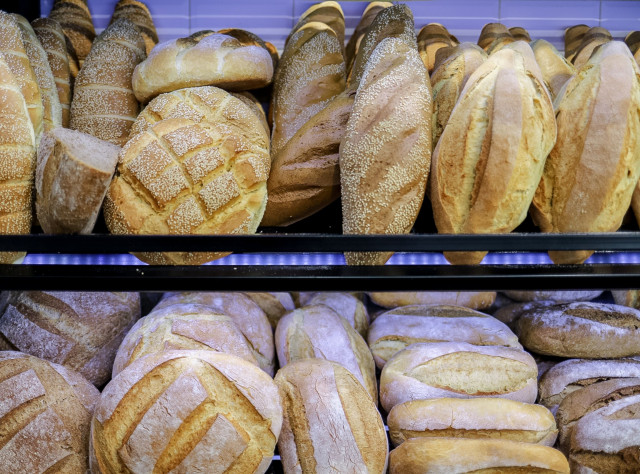 Έρχονται αυξήσεις στο ψωμί - Φόβοι ότι θα φτάσει το 1,4 ευρώ η τιμή της φραντζόλας
