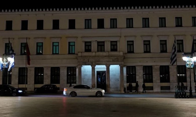 «Ώρα της Γης»: «Μπλακ άουτ» για καλό σκοπό σε Ακρόπολη, δημαρχείο και άλλα κτίρια