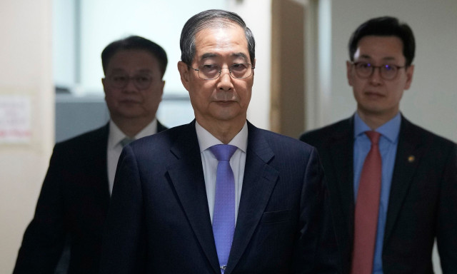 Νότια Κορέα: Ο πρωθυπουργός Χαν Ντακ-σου, υπηρεσιακός Πρόεδρος - Ακυρώθηκε η παραπομπή του