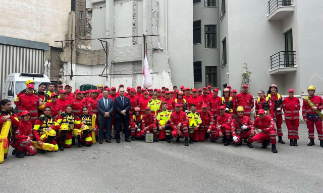 ΕΕΣ: Παρήλασε πρώτος στη στρατιωτική παρέλαση της Αθήνας για τον εορτασμό της 25ης Μαρτίου