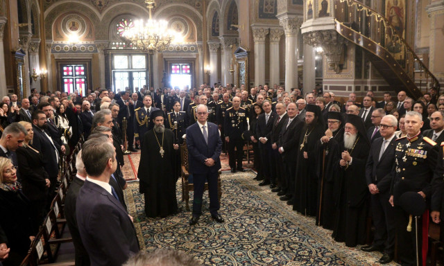25η Μαρτίου: Με λαμπρότητα τελέστηκε η Δοξολογία στη Μητρόπολη παρουσία του ΠτΔ και του πρωθυπουργού