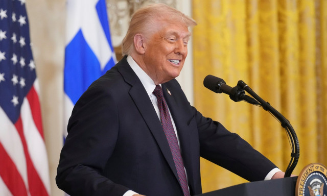 Δασμούς στα αυτοκίνητα ανακοινώνει ο Ντόναλντ Τραμπ