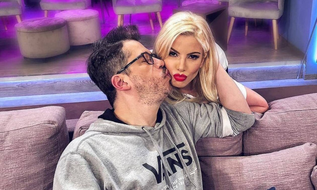 Χάρης και Αντελίνα Βαρθακούρη: Επέτειος γάμου για το ζευγάρι - Γιατί παντρεύτηκαν εκτός Ελλάδας