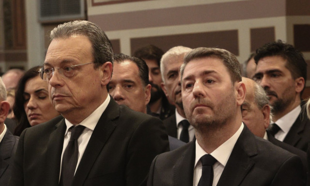 ΠΑΣΟΚ και ΣΥΡΙΖΑ τσακώνονται «σαν να μην υπάρχει αύριο» μετά την πρόταση... συμπόρευσης