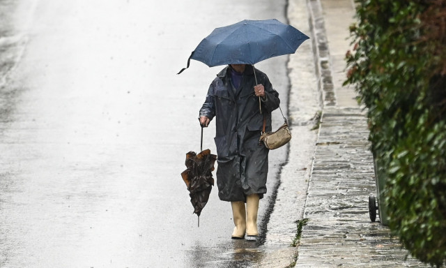 Καιρός - Προειδοποίηση Μαρουσάκη: Έρχεται βαρομετρικό χαμηλό - «Προσοχή για μικροπλημμύρες»