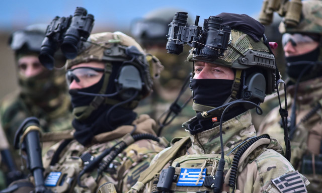 Ένστολοι: Τι αυξήσεις θα λάβουν από 1η Οκτωβρίου - Σε ποια περίπτωση θα τις πληρωθούν αναδρομικά