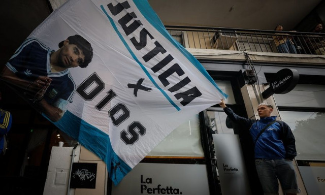 Νέα συγκλονιστικά στοιχεία στη δίκη για το θάνατο του Μαραντόνα: «Η καρδιά του είχε διπλάσιο βάρος»