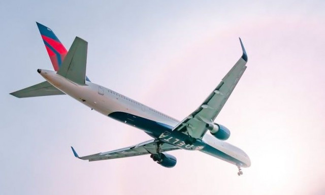 Ιράν: Άνοιξε ο εναέριος χώρος για διεθνείς υπερπτήσεις - Κλειστά τα αεροδρόμια της Τεχεράνης