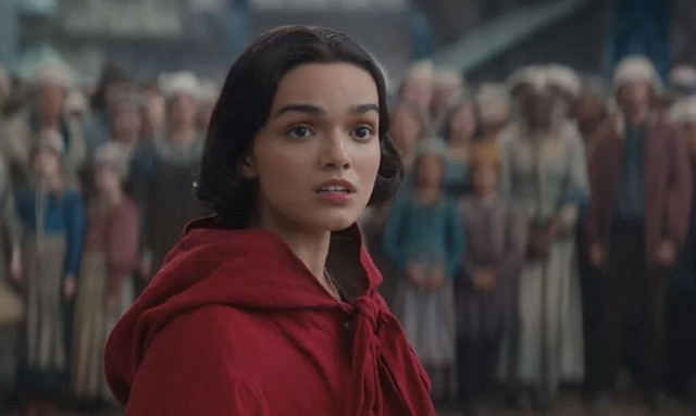 Woke... Χιονάτη: Το πολυαναμενόμενο remake που εξελίχθηκε στην απόλυτη κινηματογραφική πανωλεθρία