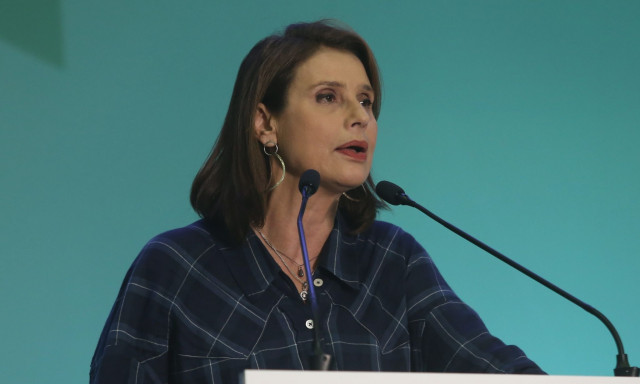 Εκτός ΠΑΣΟΚ για έναν χρόνο η Κατερίνα Μπατζελή - Αυστηρή ποινή από το πειθαρχικό