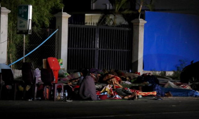 Μιανμάρ: Προειδοποίηση για νέους σεισμούς – Δεκάδες σκηνές στα πεζοδρόμια