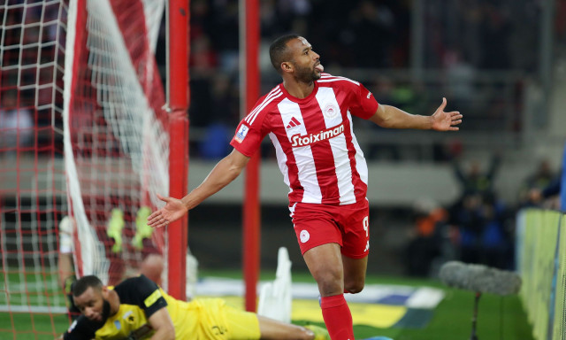 Ολυμπιακός – Παναθηναϊκός: Με Ελ Κααμπί και Κωστούλα η «ερυθρόλευκη» αποστολή