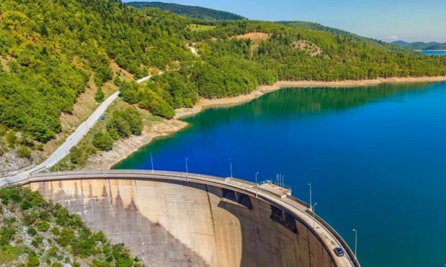 Bόλτα στην πανέμορφη Λίμνη Πλαστήρα
