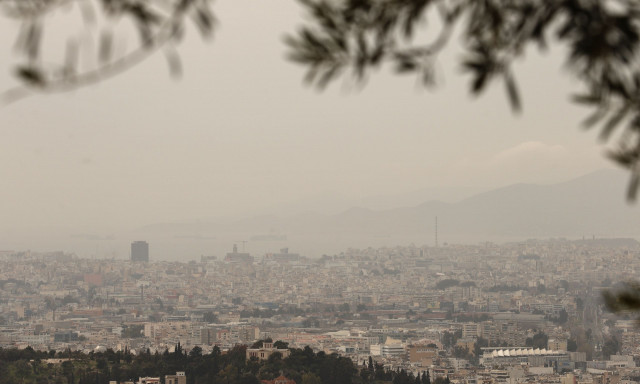 Καιρός: Με βροχές και αφρικανική σκόνη ξεκινά η νέα εβδομάδα - Πότε αλλάζει το σκηνικό