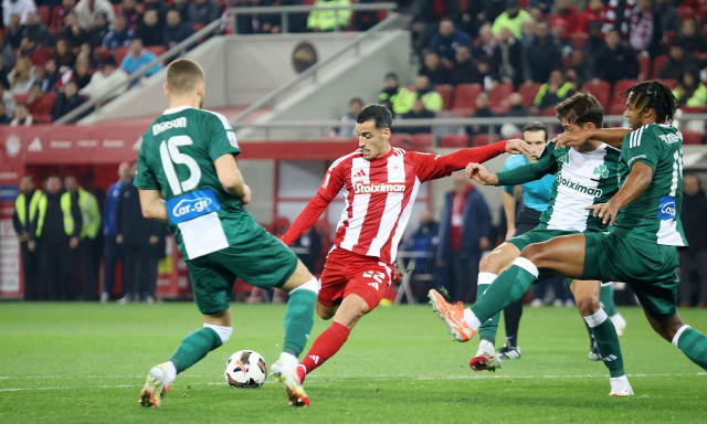 Ολυμπιακός - Παναθηναϊκός: Οι ενδεκάδες που επέλεξαν Μεντιλίμπαρ και Βιτόρια για το ντέρμπι