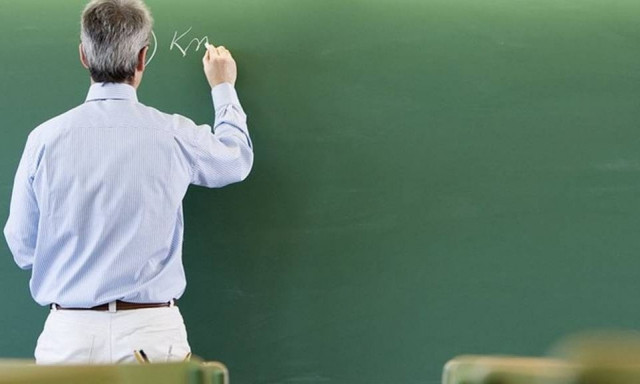 Νέες προσλήψεις αναπληρωτών - Αντιδράσεις εκπαιδευτικών για τις συνθήκες και 1586 θέσεις κενές