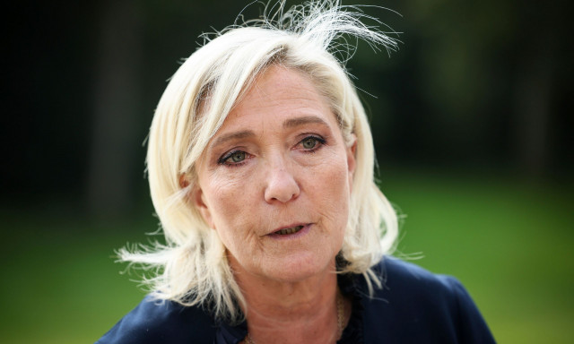 Μαρίν Λε Πεν: Γαλλικό δικαστήριο της στερεί το δικαίωμα του εκλέγεσθαι με άμεση ισχύ