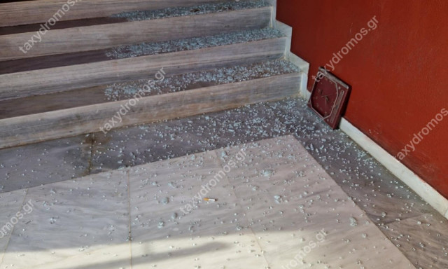 Ταύρος εν υαλοπωλείο 41χρονος στον Βόλο: «Μπούκαρε» σε εκκλησία και επιτέθηκε στον ιερέα