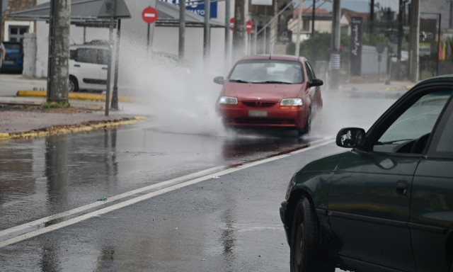 Καιρός: Αυτές οι περιοχές κινδυνεύουν από πλημμύρες - Μέχρι πότε θα κρατήσει η κακοκαιρία
