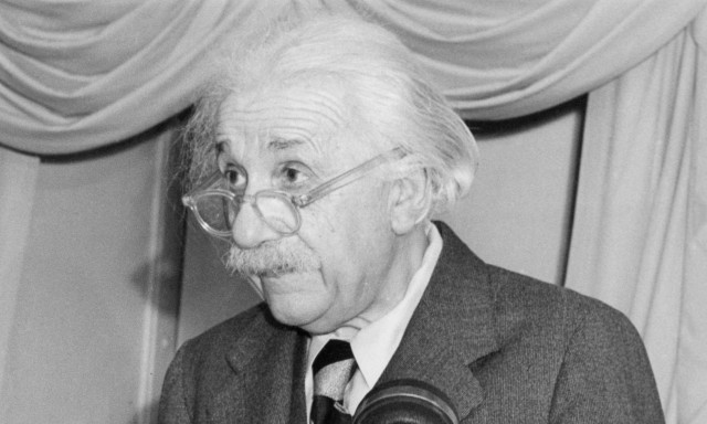 Ο Αϊνστάιν κινδύνευσε να πνιγεί πάνω από 30 φορές στα νερά της Νέας Υόρκης