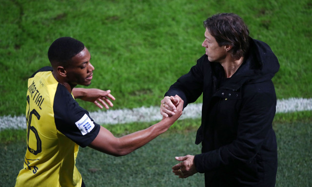 AEK: Με ψυχραιμία κι υπομονή η στάση του Ηλιόπουλου - Δίωρη συζήτηση στα Σπάτα