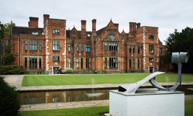 Αυτά είναι τα 12+1 ξένα Πανεπιστήμια που υπέβαλαν αίτηση για την δημιουργία παραρτήματος στην Ελλάδα