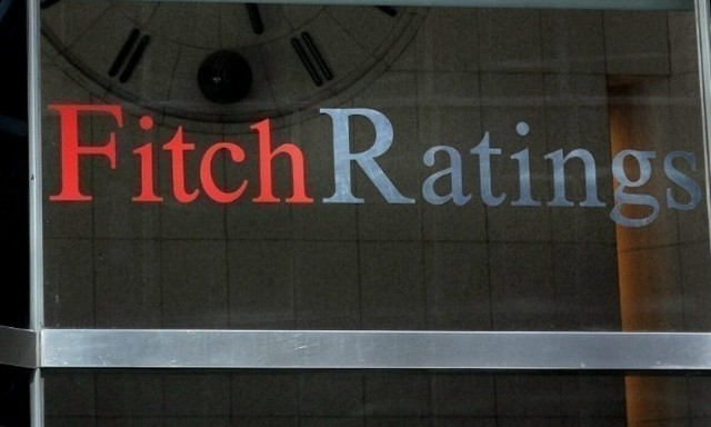 Αναβάθμιση προοπτικών από τη Fitch: Θετικό μήνυμα για την ελληνική οικονομία