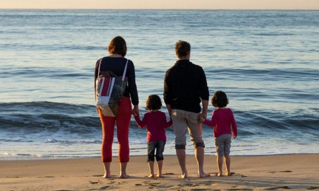 Δημογραφικό, ώρα μηδέν: Άνω των 65 ετών το 22% του πληθυσμού, πώς επιβιώνουν πολυμελείς οικογένειες