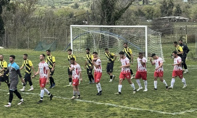 Άγρια επεισόδια σε ματς τοπικού στην Ηλεία - Οπαδοί έστειλαν στο νοσοκομείο ποδοσφαιριστές