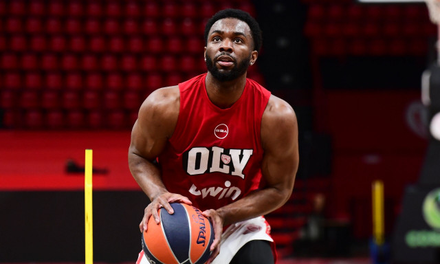 Ολυμπιακός: Επιστροφή για Έβανς έπειτα από 10 μήνες - Ταξιδεύει στο Βερολίνο