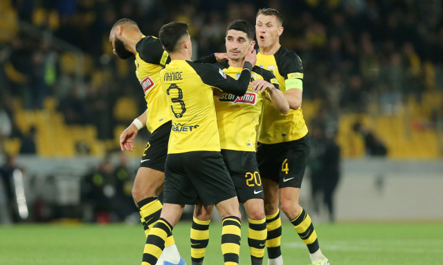 ΑΕΚ – Ολυμπιακός 2-0: Έπαιξε για την περηφάνια της! | Στον τελικό οι «ερυθρόλευκοι»