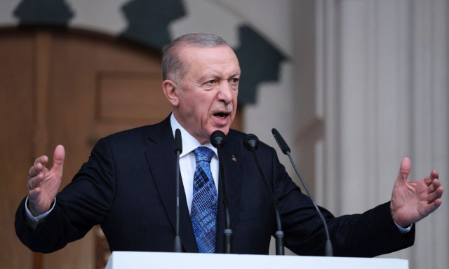 Τούρκοι αυτοεξόριστοι δημοσιογράφοι: Αν γυρίσουμε τώρα στην Τουρκία μας περιμένει η φυλακή