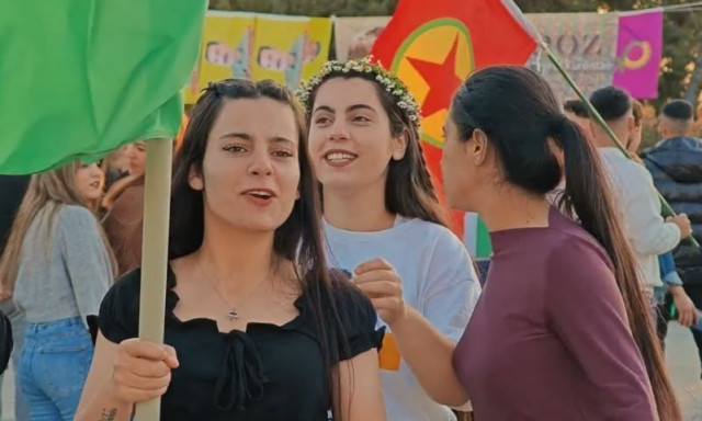 Οι Κούρδοι της Αθήνας υποδέχονται το δικό τους νέο έτος και ζητούν ανεξαρτησία